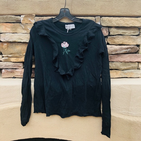 Wild fox women black ruffle T-shirt Size Small - Picture 2 of 16